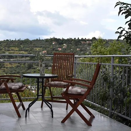 Apartman Apartma Med Oljkami -